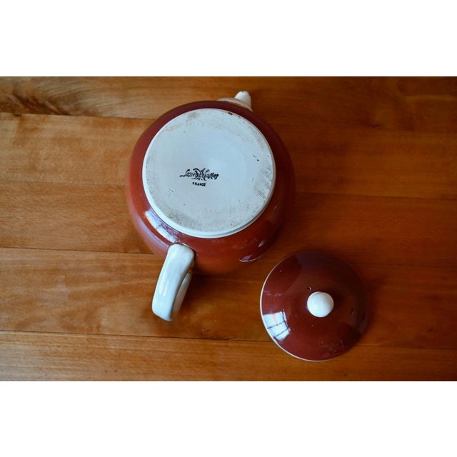 Brown Two-Tone Sarreguemines Earthenware Teapot in Brown-Red and White, 1950s For Sale - Image 8 of 10