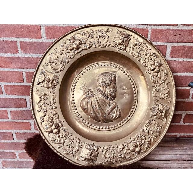 Copper Large Antique Copper Decorative Plate with Henry IV Portrait, 1901 For Sale - Image 8 of 8