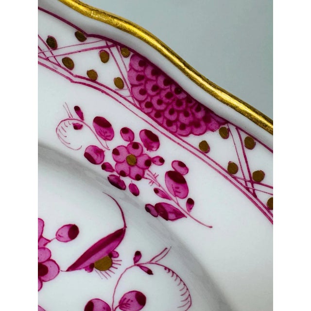 Mid 20th Century Mid 20th Century Set of 6 Meissen Indian Pink Porcelain Dessert Plates, 8-Inch, Hand-Gilded For Sale - Image 5 of 9