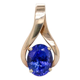2.5cts Tanzanite Solitaire Estate Pendant in 14k Solid Yellow Gold | Ov 10x8mm For Sale