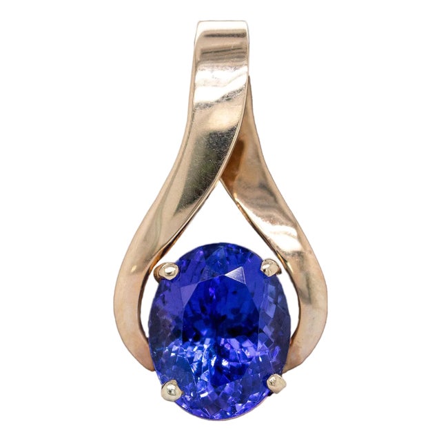 2.5cts Tanzanite Solitaire Estate Pendant in 14k Solid Yellow Gold | Ov 10x8mm For Sale