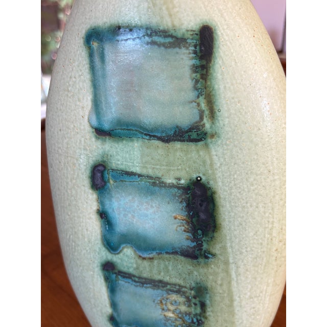 Rare Design Midcentury Pirjo Nylander Studio Ceramic Vase — Scandinavian Modern Sculptural Form For Sale - Image 4 of 12