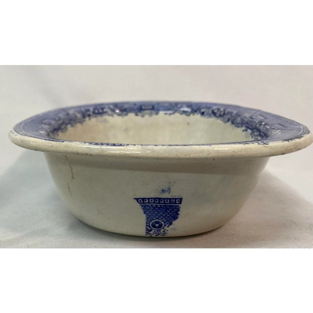 Early 19th Century Antique Blue Willow Oval Bowl Made in England For Sale - Image 5 of 10