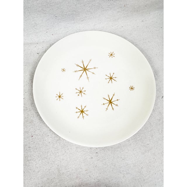 Vintage Mid-Century Modern Royal China “Star Glow” Dinner Plates - Set of 13 For Sale - Image 4 of 9