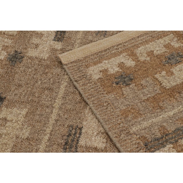 Taupe Contemporary Scandinavian Style Geometric Wool Rug, by Rug & Kilim, India For Sale - Image 8 of 10