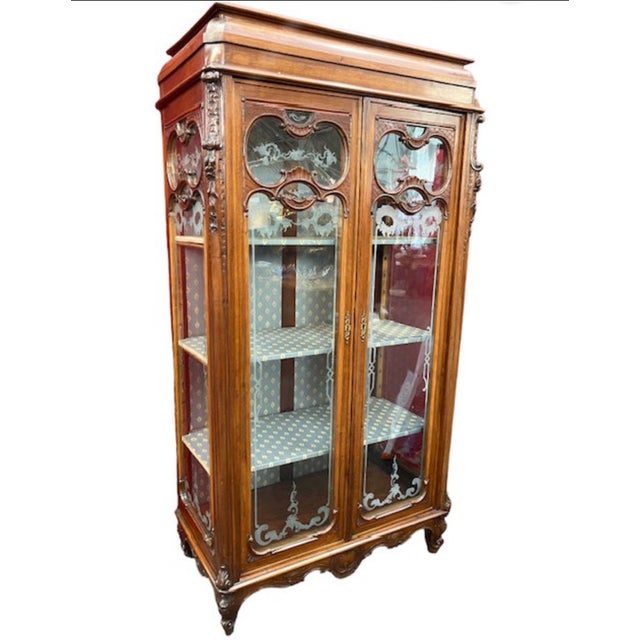 Liberty Showcase, 1900 For Sale - Image 4 of 10