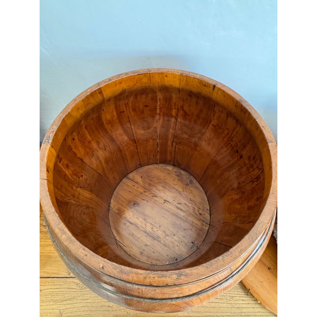 Antique Chinese Elm Rice Bin Pair With Lids – Primitive Storage Barrels, A Pair For Sale - Image 4 of 11