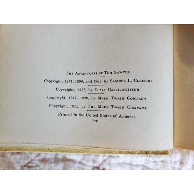 Vintage the Complete Works of Mark Twain Books Partial Collection, 1922 - Set of Six For Sale In New York - Image 6 of 10
