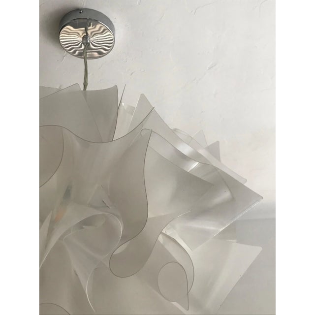 2010s Slamp Veli Suspension Large Pendent Light Fixture by Adriano Rachele For Sale - Image 5 of 12