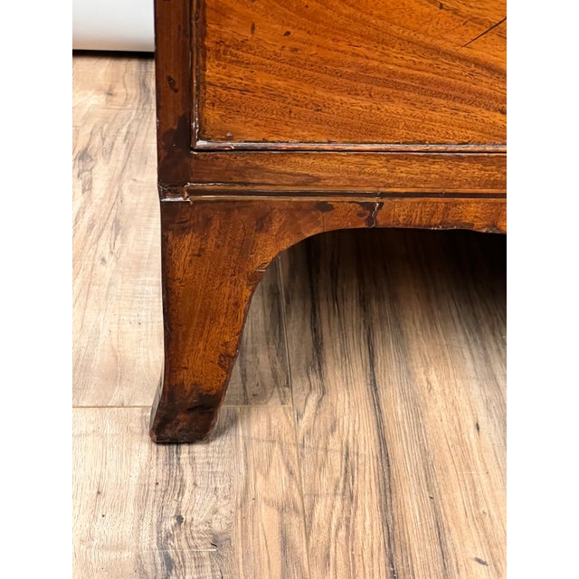 Antique George III Two Over Four Chest With French Feet C. Early 19th Century For Sale In Boston - Image 6 of 10