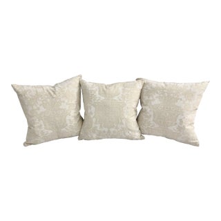 Fortuny White Eggshell Printed on Ivory Silk Texture Ground Campanille - Set of 3 Pillows For Sale