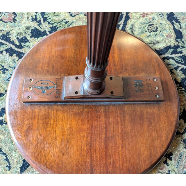 Traditional Henkel Harris Historic Salem Model 5611 Mahogany Occasional Table For Sale - Image 3 of 6