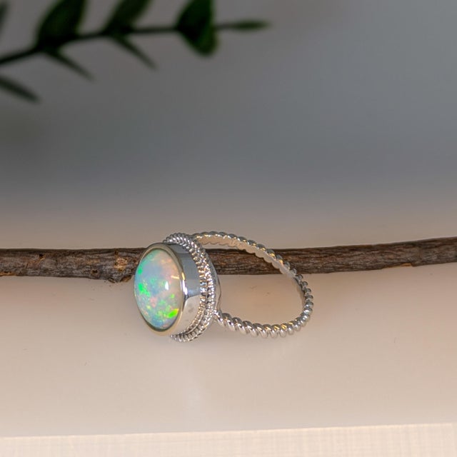 2020s 2ct Ethiopian Opal Solitaire Ring in Solid 14k White Gold | Rd 10mm, Size 6.75 For Sale - Image 5 of 6
