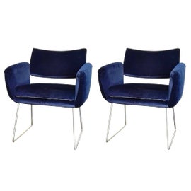 Example of Blue Mid-Century Modern Seating