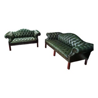 Late 20th Century Chesterfield Sofa and Love Seat Set in Hunter Green For Sale