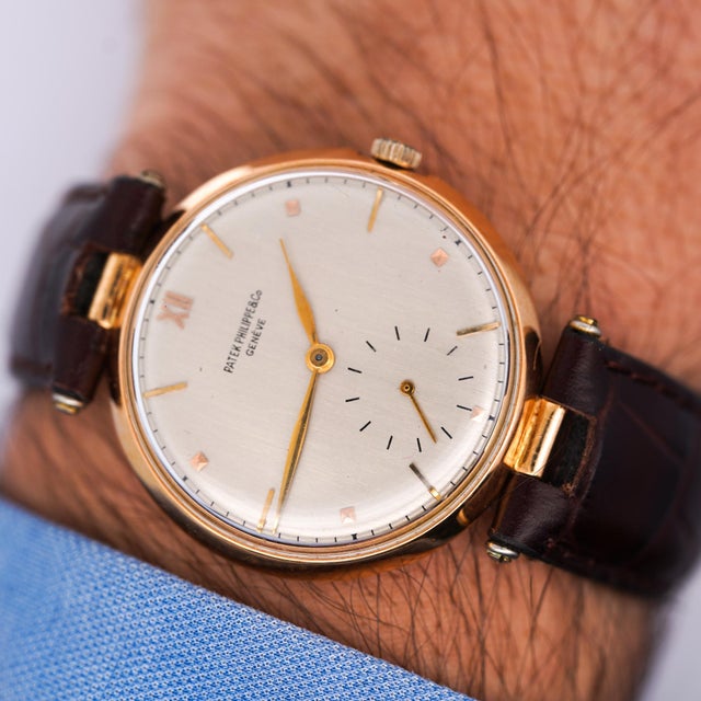Metal Vintage Patek Philippe 18k Gold 35mm Manual Wind Watch on Leather For Sale - Image 7 of 9