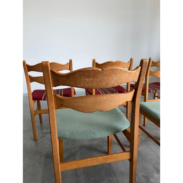 1960s Mid Century Henning Kjaernulf Attrb Danish Oak Dining Chairs, Set of 9 For Sale - Image 5 of 9
