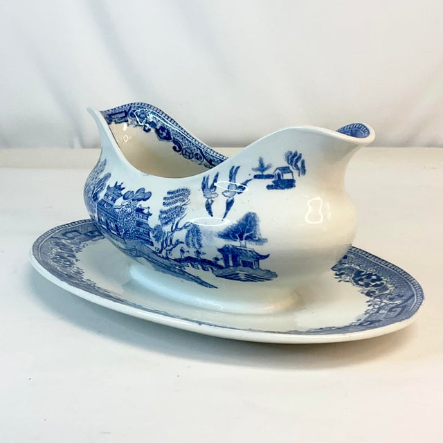 Ceramic Antique English Ridgway Porcelain Blue Willow Gravy Boat With Attached Underplate. For Sale - Image 7 of 9