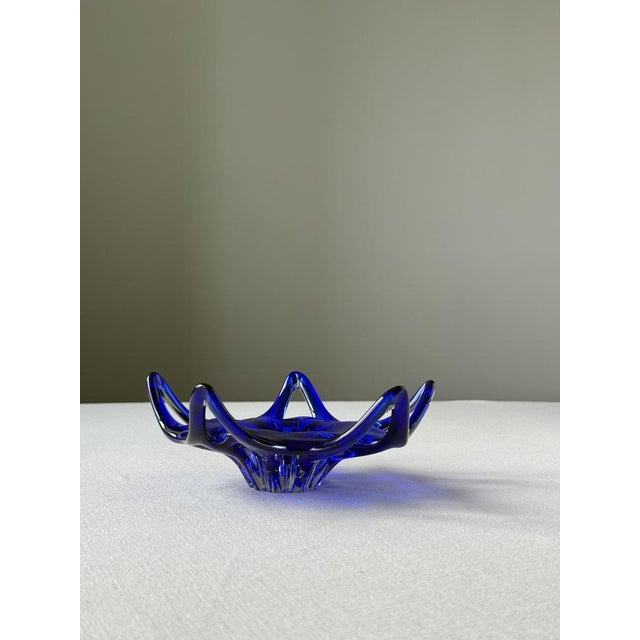 Glass Hand-Blown Cobalt Blue Art Glass Bowls, Czechoslovakia, 1970s, Set of 2 For Sale - Image 7 of 11