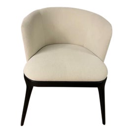 Example of Adriana Hoyos Seating