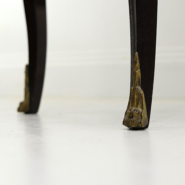 Beautiful showcase in excellent condition. Glass and shelves with minimal marks. Working lock and everything in a really...