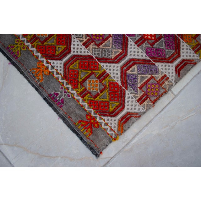 Ruby Red Hand-Made Braided Turkish Small Rug Jajim Kilim - 1′7″ × 2′6″ For Sale - Image 8 of 9