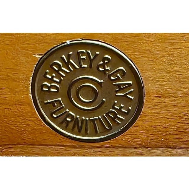 Antique Berkey & Gay Mohogany Pedestal Table c.1900-Side-Victorian-Colonial For Sale - Image 9 of 15