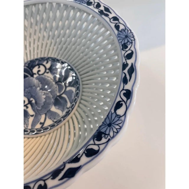 Chinoiserie Vintage Chinoiserie French Lattice Decorative Bowl For Sale - Image 3 of 8