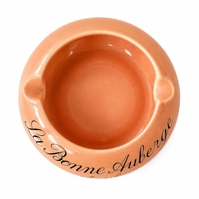 Vintage La Bonne Auberge Antibes Restaurant Peach Pink Ashtray For Sale - Image 4 of 10