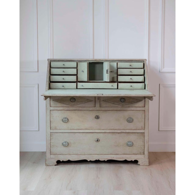 Swedish Gustavian Slant-Front Secretary in Original Cream Paint, 19th Century For Sale - Image 13 of 15
