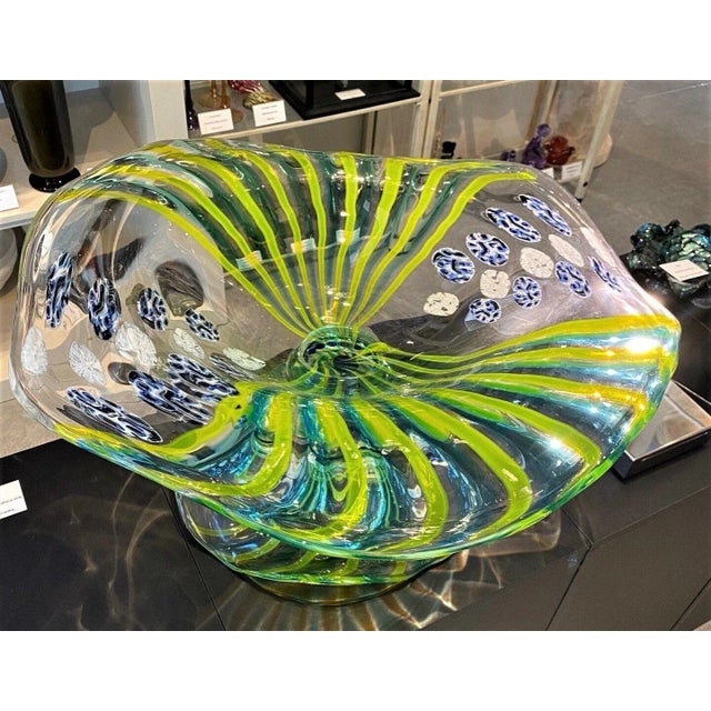Beautiful and elegant vintage centerpiece by world-renowned Murano Glass Master Stefano Toso. In perfect condition. Signed...