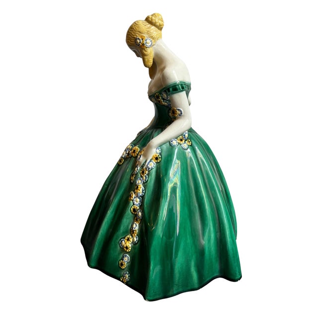 Crinoline Lady with Flower Garland by Michael Powolny for Wiener Keramik, 1910-12 For Sale - Image 6 of 9