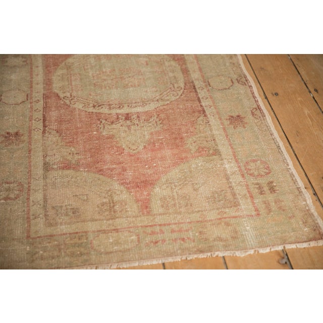 1960s Vintage Distressed Oushak Rug Runner - 2'9" x 5'1" For Sale - Image 5 of 9