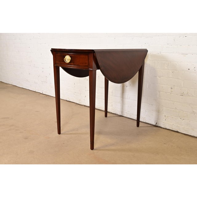 Baker Furniture Georgian Flame Mahogany Drop Leaf Pembroke Side Table, Newly Refinished For Sale - Image 16 of 16