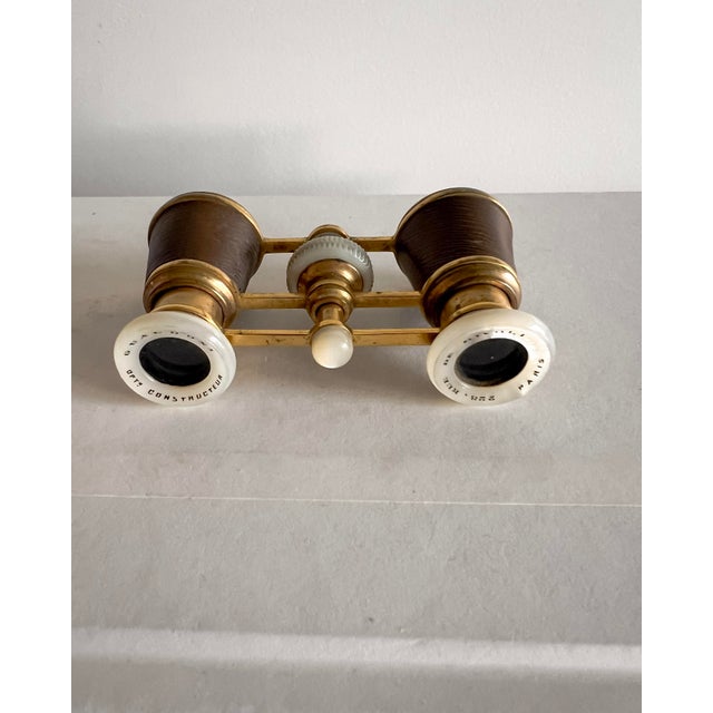 Early 20th Century Vintage French Brass Opera Glasses by Gualdoni – Paris Rue De Rivoli Binoculars For Sale - Image 5 of 12