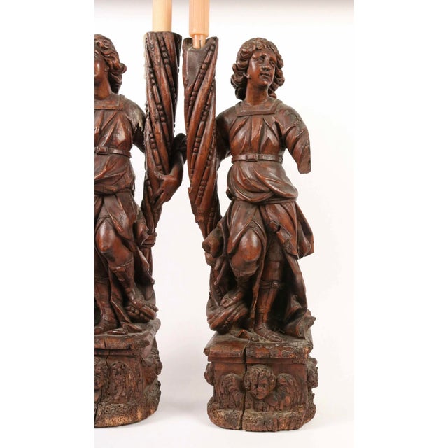 Pair of Italian Renaissance/Baroque Carved Wood Angel Torchère Candelabra, C. 1600 For Sale In New York - Image 6 of 7