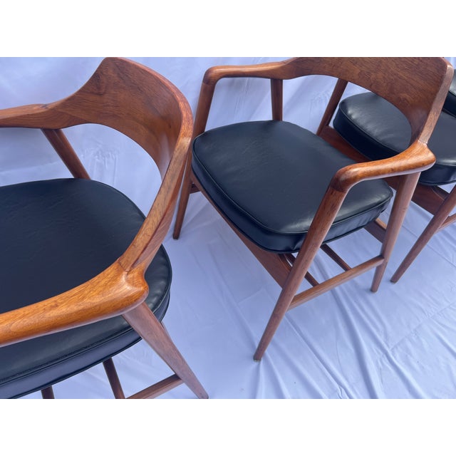 Mid 20th Century Vintage Mid Century W. H. Gunlocke Chair Co. Walnut Set of 4 Dining Chairs For Sale - Image 12 of 17
