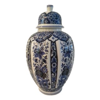 Vintage Italian Pottery Blue & White Floral Ginger Jar For Sale