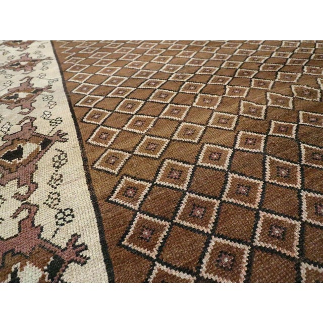 Galerie Shabab Collection Mid-20th Century Handmade Turkish Room Size Carpet in Brown and Cream For Sale In New York - Image 6 of 10