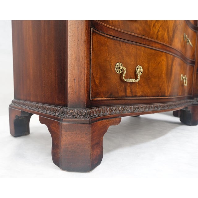 Pair Flame Mahogany Brass Pulls 4 Drawers Pull Out Trays Bachelor Chest Dresers For Sale - Image 9 of 15