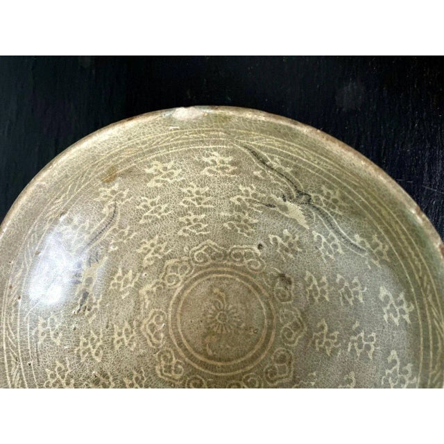Korean Ceramic Celadon Bowl with Slip Inlay Goryeo Dynasty For Sale In Atlanta - Image 6 of 13