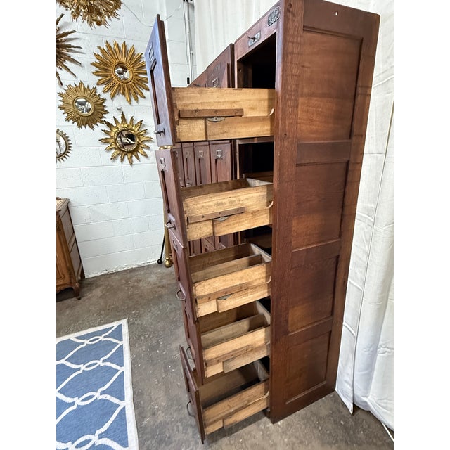 Antique Belgian Oak File Cabinet, 25 Drawers, Hubert Degee-Fabry, c.1920 – Modular 5-Tower Set For Sale - Image 10 of 12