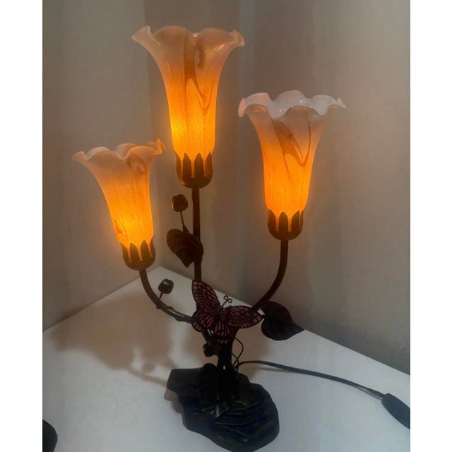 Metal Vintage Table Lamps Pink Glass Tulip Flowers Bronze Butterflies Dale Tiffany Style Pair For Sale - Image 7 of 11