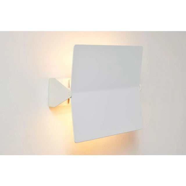 White Large Charlotte Perriand 'Applique à Volet Pivotant Plié' Wall Light in White For Sale - Image 8 of 12