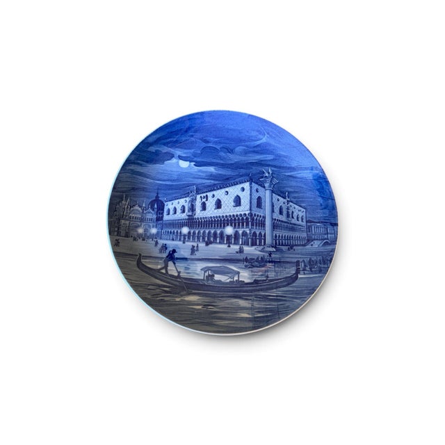 Mid-Century Modern Vintage Doges Palace Porcelain Plate from Meissen Porcelain, 1976 For Sale - Image 3 of 3