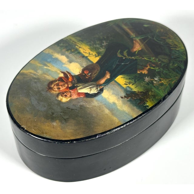 Fedoskino Lacquered Box, Children Running from Storm, Mid 20th Century For Sale - Image 6 of 10