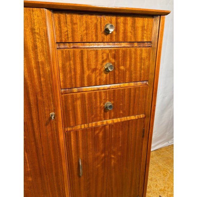 Mid-Century Modern Teak Wardrobe by Austinsuite, 1960 For Sale - Image 11 of 15