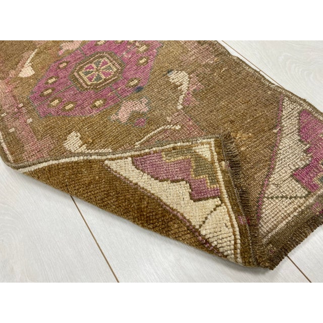 1960s Turkish Mid 20th Century Carpet For Sale - Image 5 of 5