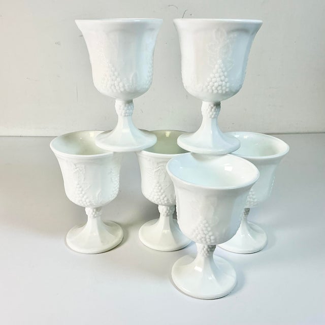 American 1970s Vintage Americana Arts & Crafts Indiana Glass Grape Milk Glass Water/Wine Goblets - Set of 6 For Sale - Image 3 of 8