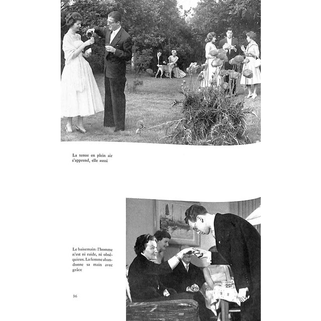 Traditional "Le Livre d'Or Du Savior-Vivre" 1962 For Sale - Image 3 of 10